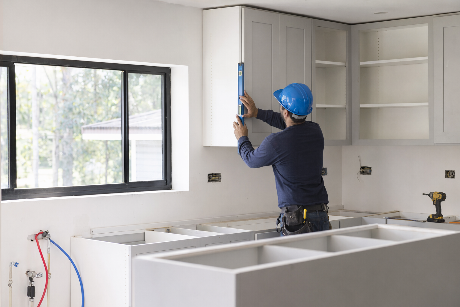 Kitchen & bath remodel contractors — illustrated explainer